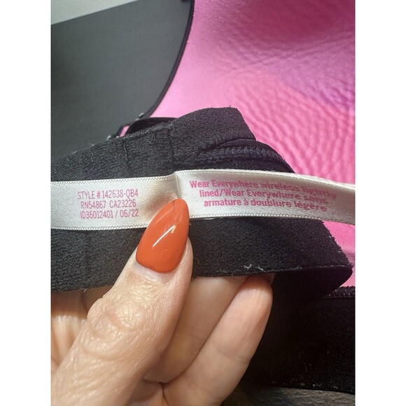 PINK Victoria’s Secret Wear Everywhere Lightly Lined Bra Black 40DDD #1237 - Picture 7 of 7